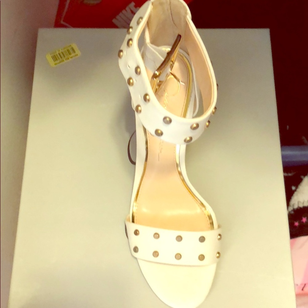 White Sandel